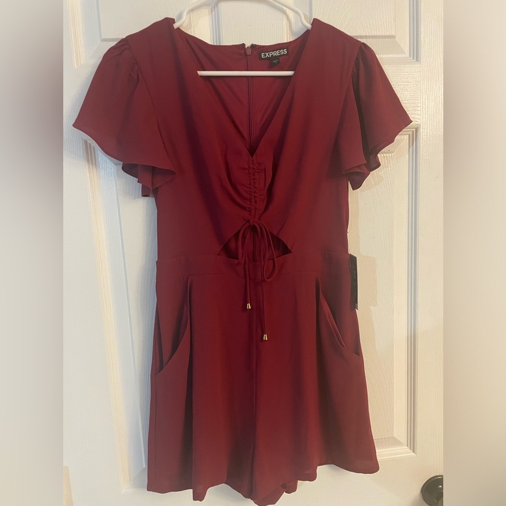 Ladies romper, size 2 nwt express
